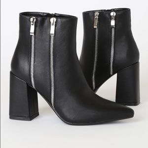 Seven Dials Lockwood Pointed-Toe Ankle Booties